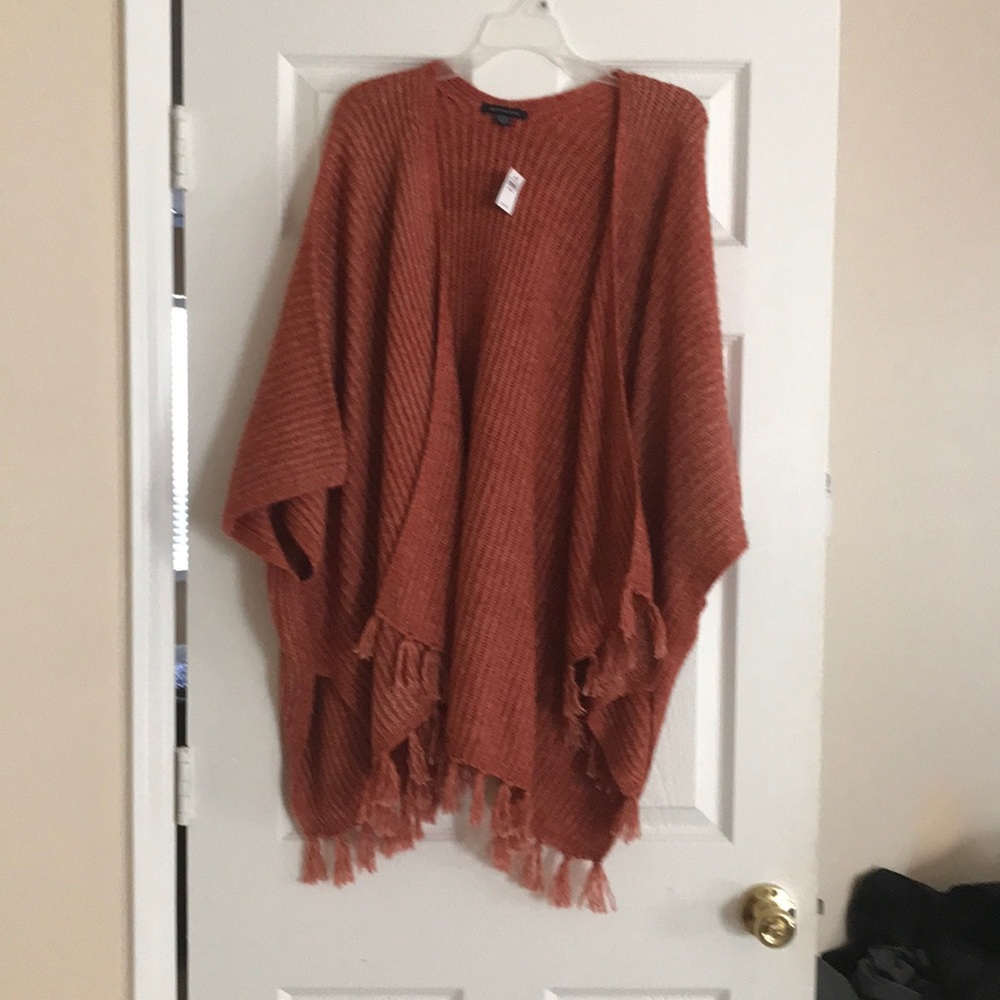 American Eagle orange cape